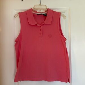 Sleeveless golf top